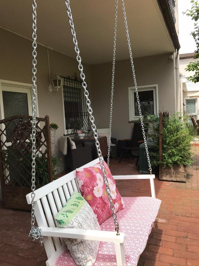 Apartment Holland 5a